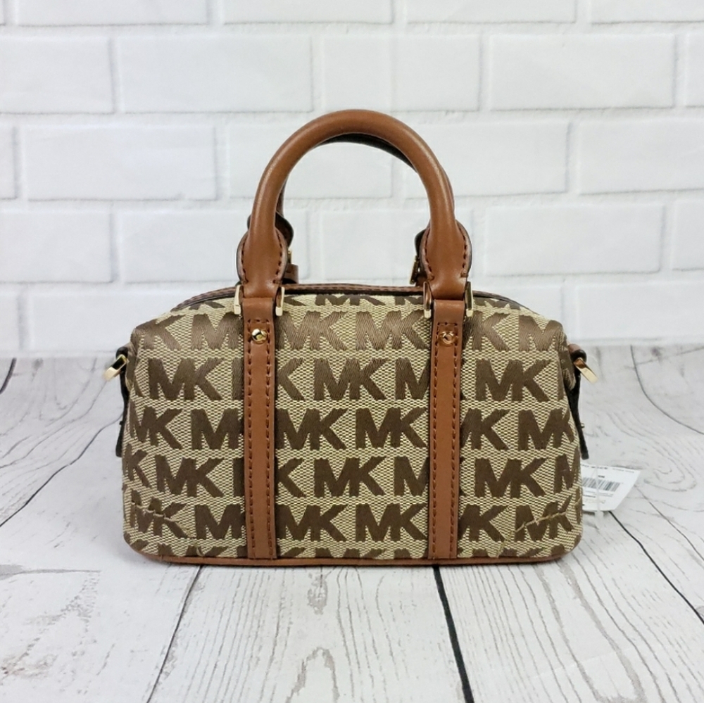 ⚠️SALE⚠️ Michael Kors Ginger XS Crossbody Brown - Picture 3 of 8